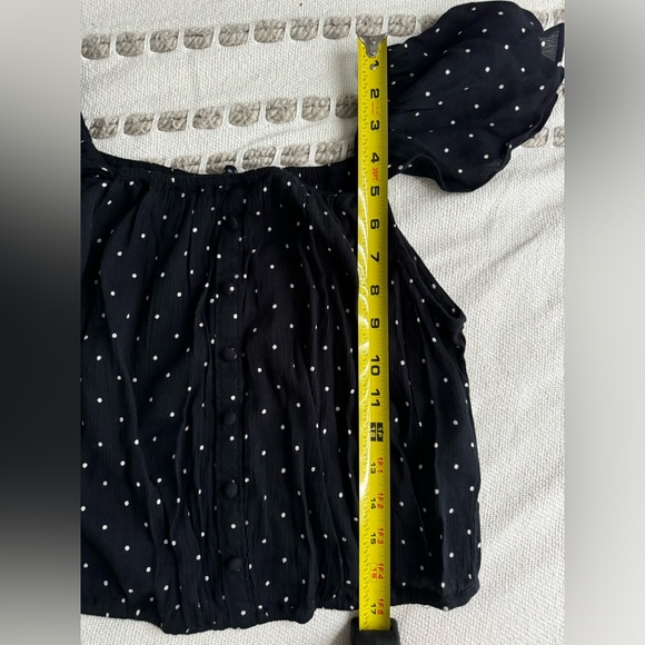 American eagle black polka dot top - Picture 8 of 9